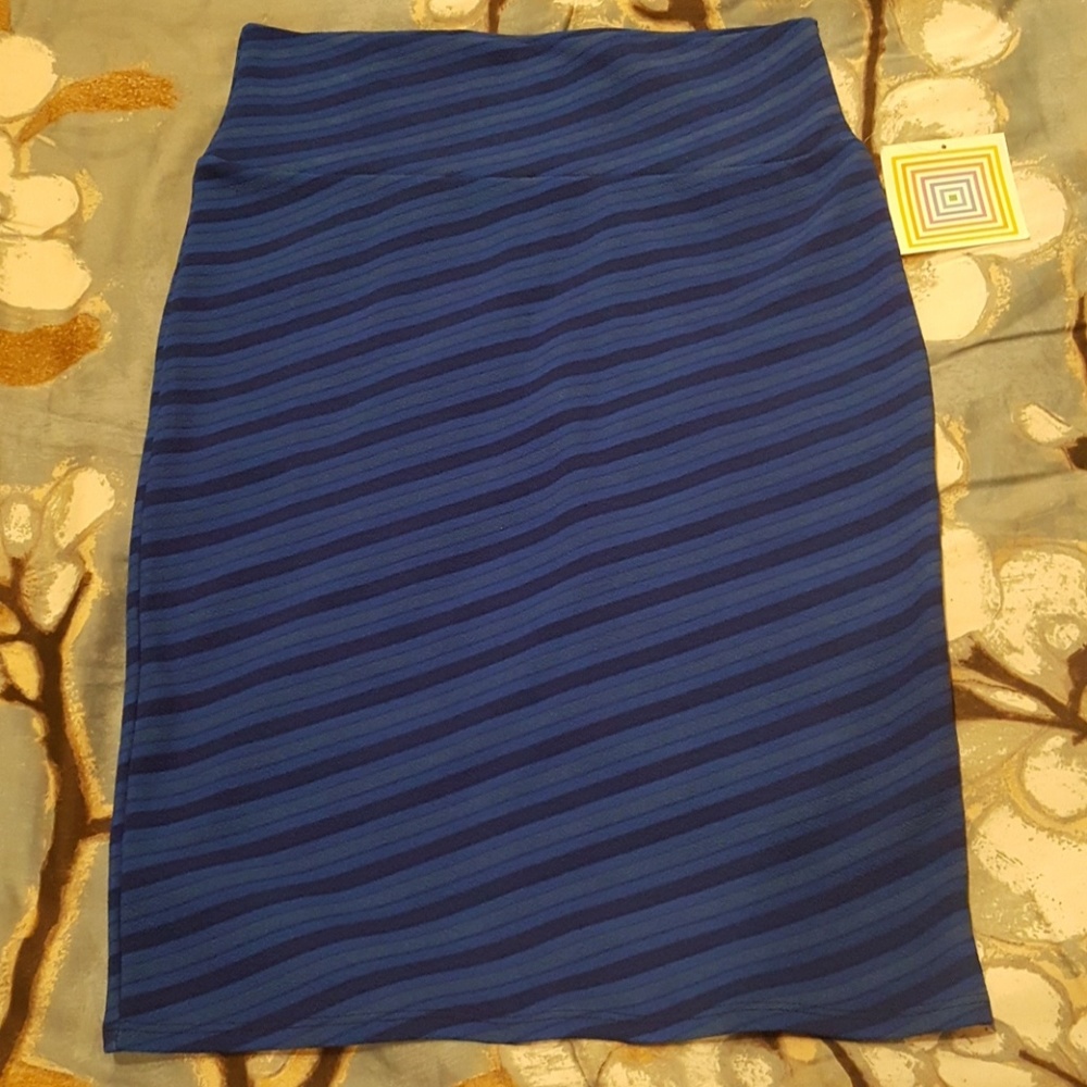 NWT LuLaRoe Cassie Pencil Skirt